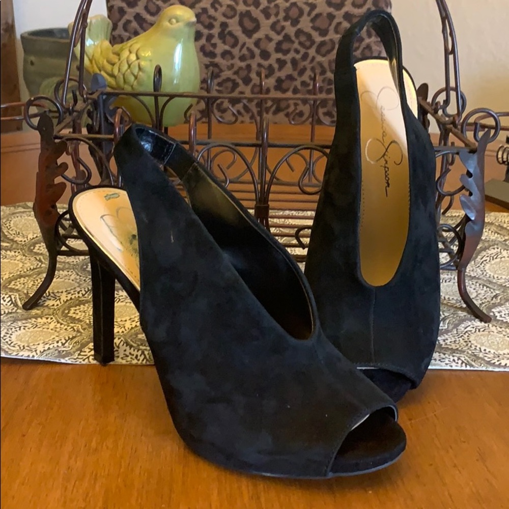 1940’s style, suede, peep toe, sling back pumps
